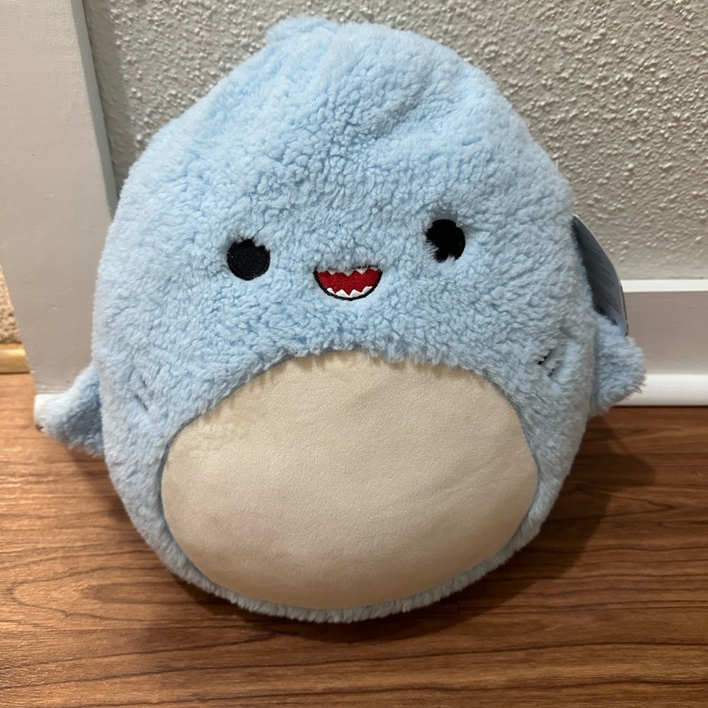 Davie Shark Squishmallow 14 inch